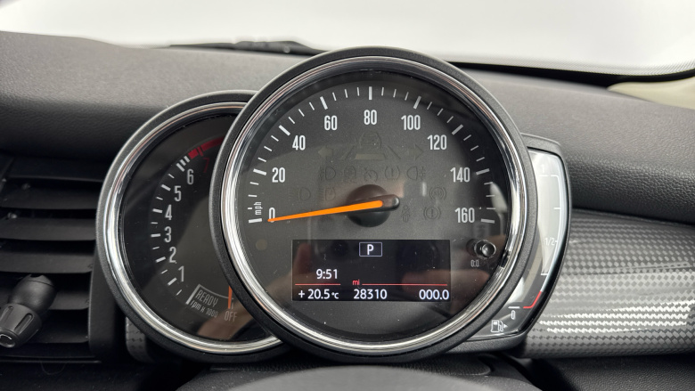 MINI Hatchback 1.5 Cooper 5dr Petrol Hatchback